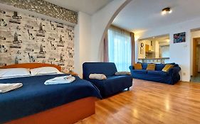 Comfy&Bright 2Bd Family-Friendly Apt Amazing View